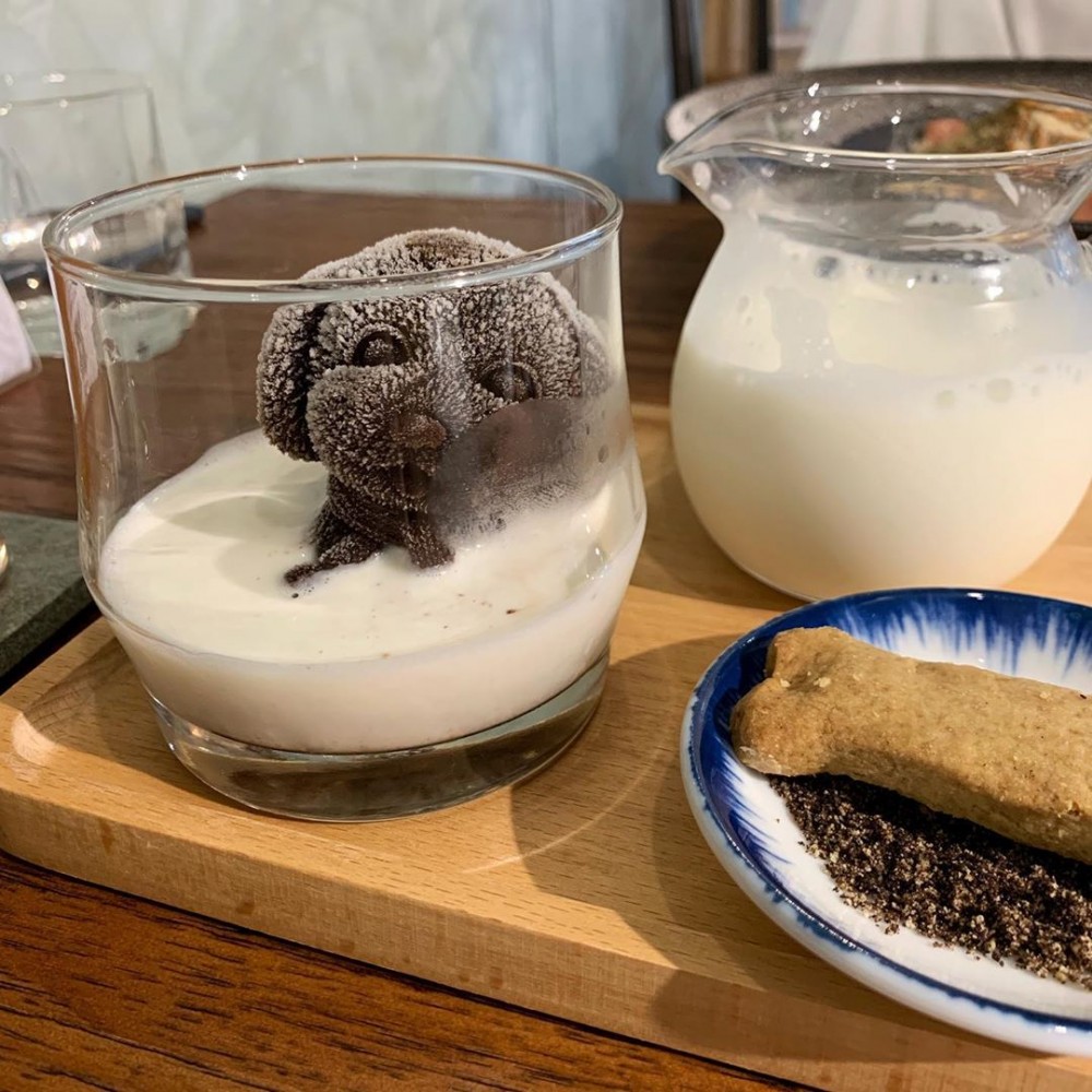 台灣 cafe 伍伍零 狗狗牛奶浴 