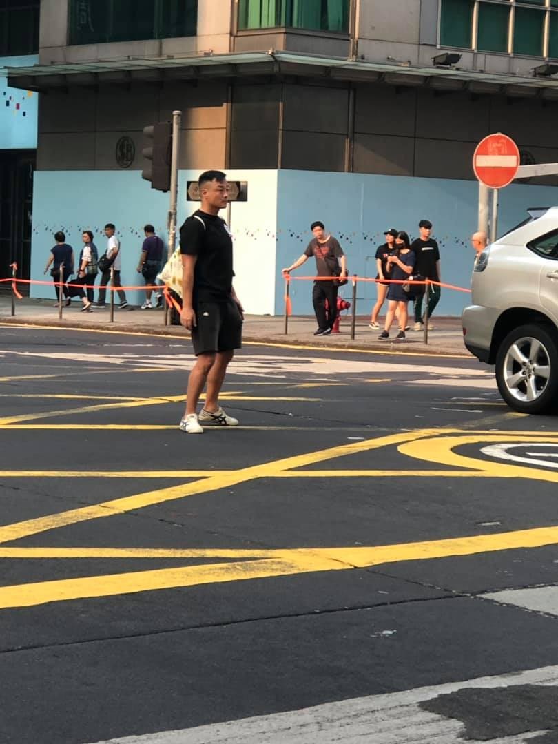 男神曾當警察。