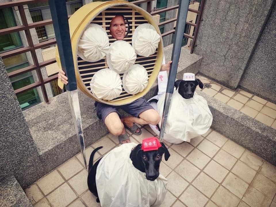 萬聖節2019台灣超狂外國人惡搞自家狗狗變成鼎泰豐小籠包