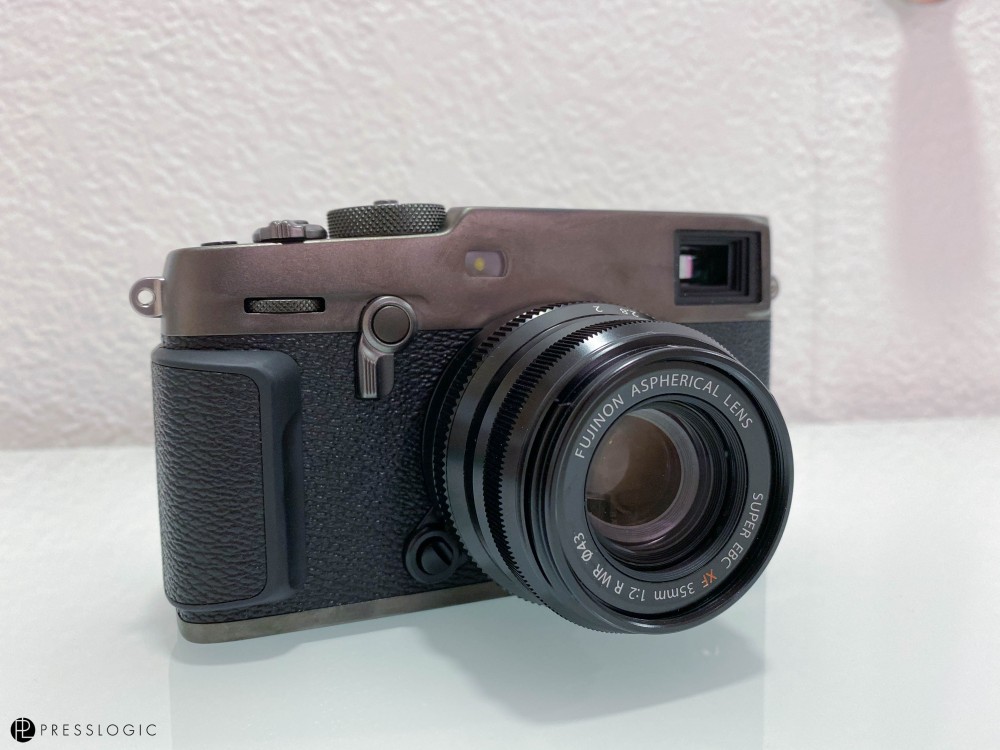FUJIFLIM 鈦金屬復古相機!