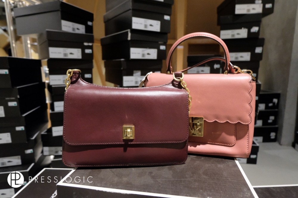 MICHAEL KORS 開倉