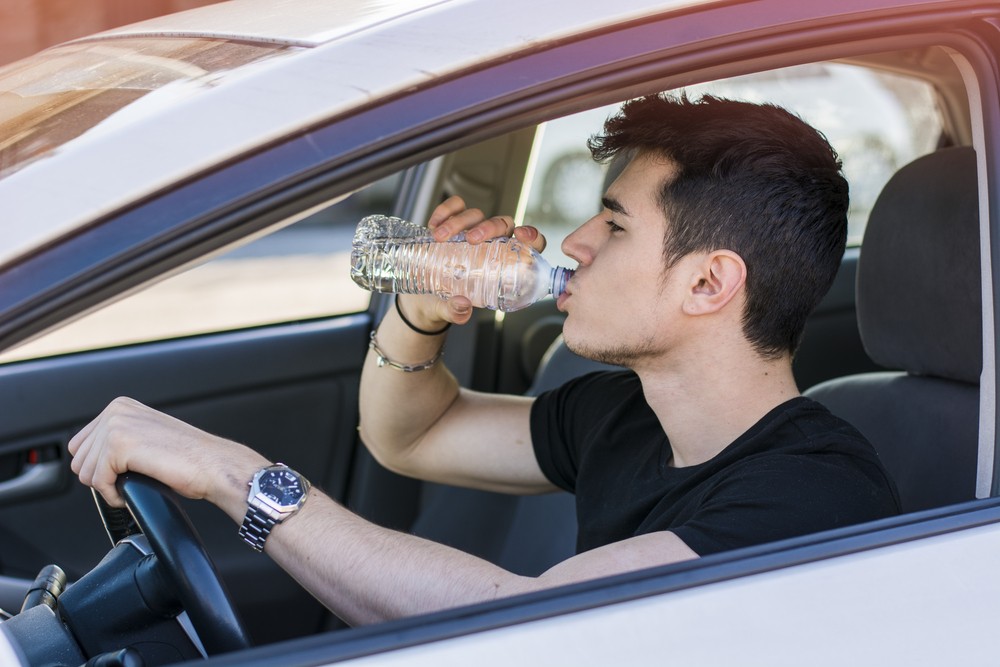澳洲 揸車 飲水 被罰