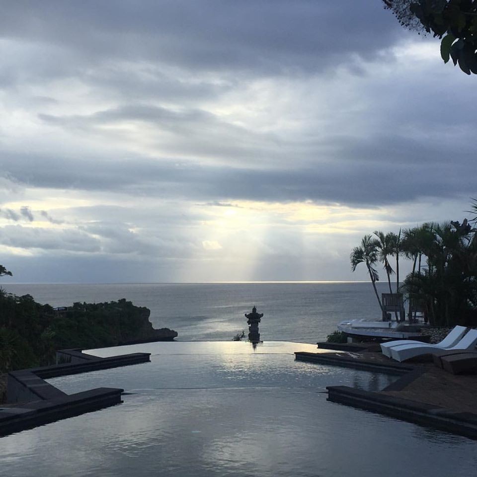 峇里島 度假酒店 無邊際泳池 私人沙灘 海景
