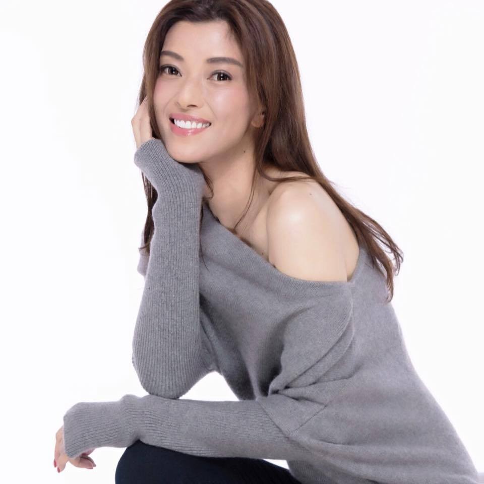 割蓆才女撐警梁芷珊蘭桂坊