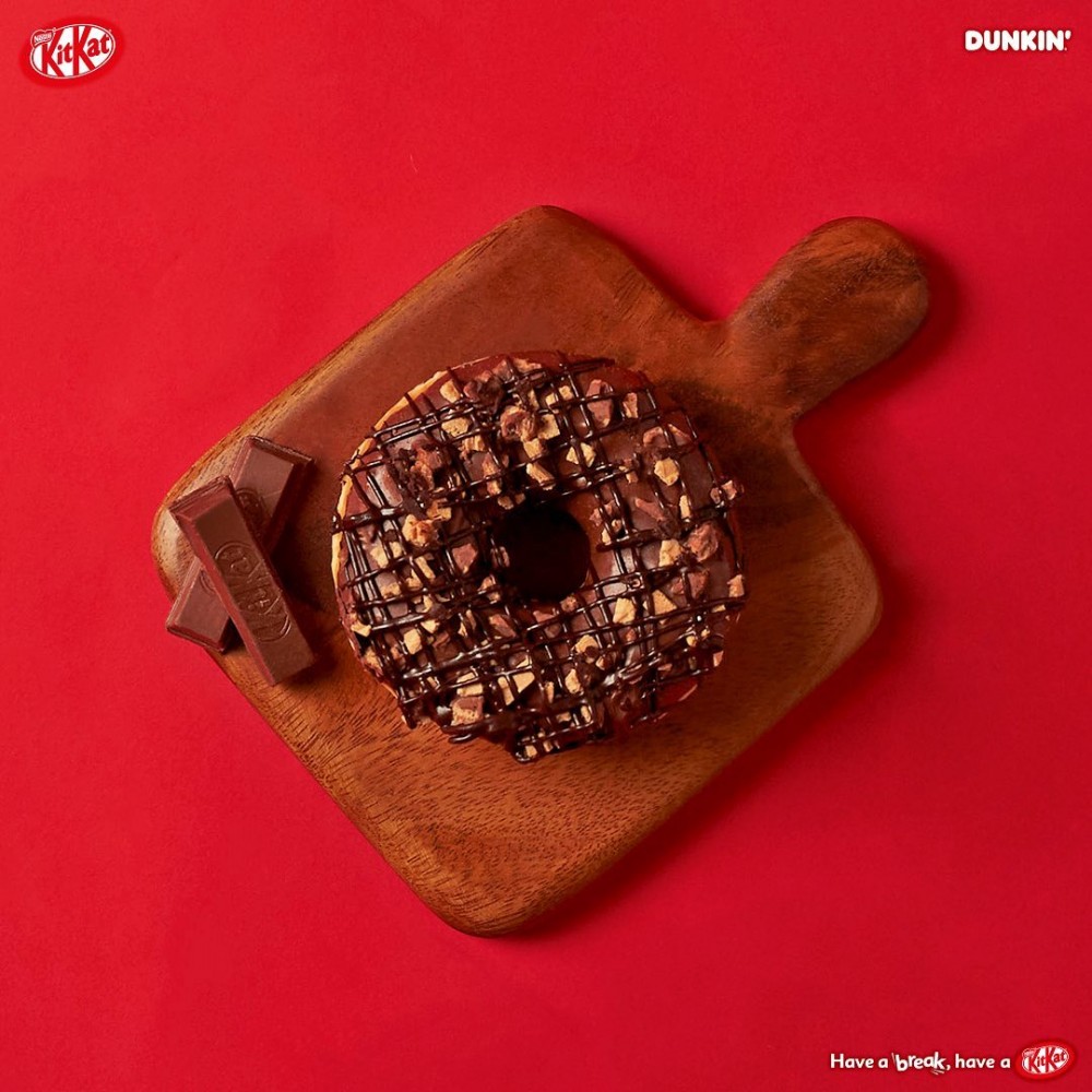 韓國 dunkindonuts kitkat 攬枕