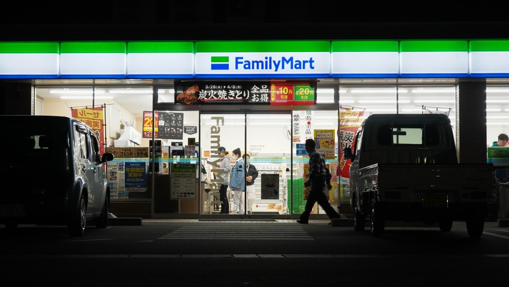 日本 取消24小時 Family Mart LAWSON 自行決定 營業時間