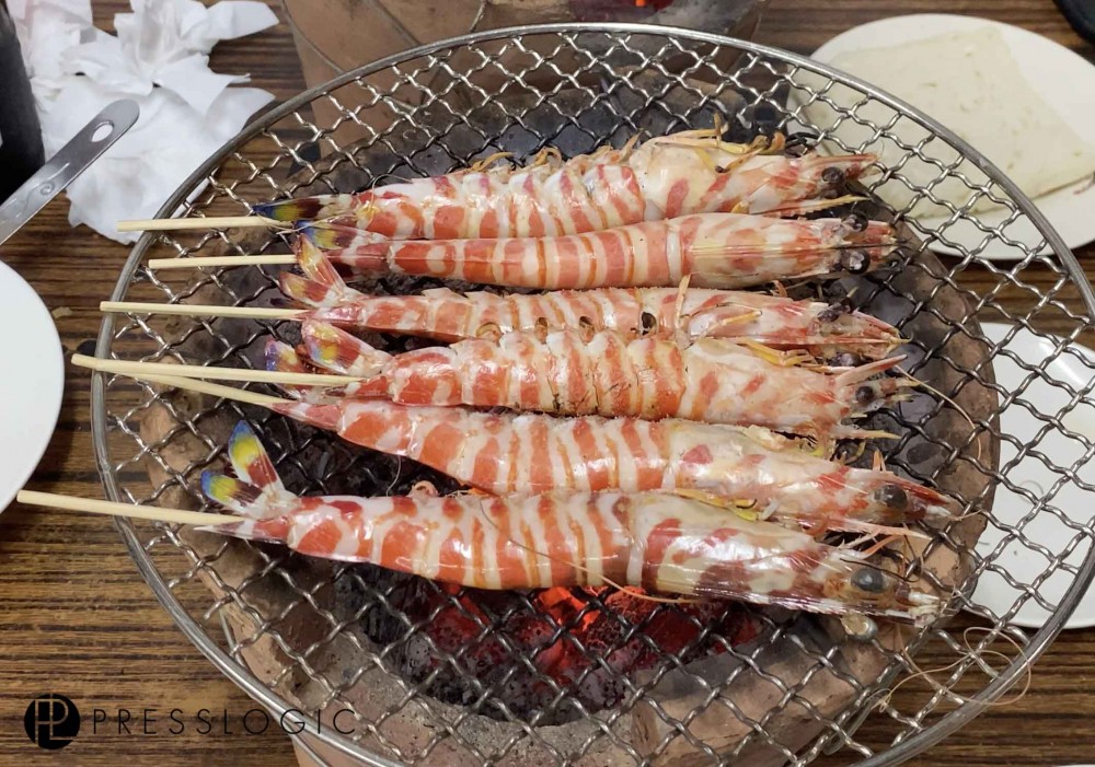 建議燒前先灑上少少鹽，燒至外層陣陣炭香味，肉質嫩滑鮮甜。