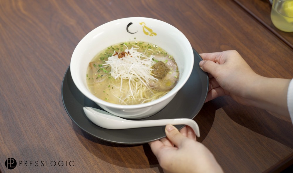 中環, 拉麵, 東京米芝蓮一星, 金色不如帰