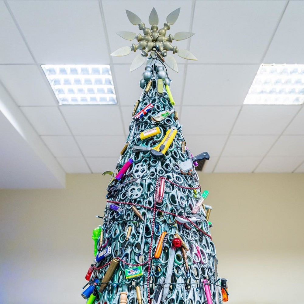 立陶宛 維爾紐斯機場 聖誕樹 違禁品