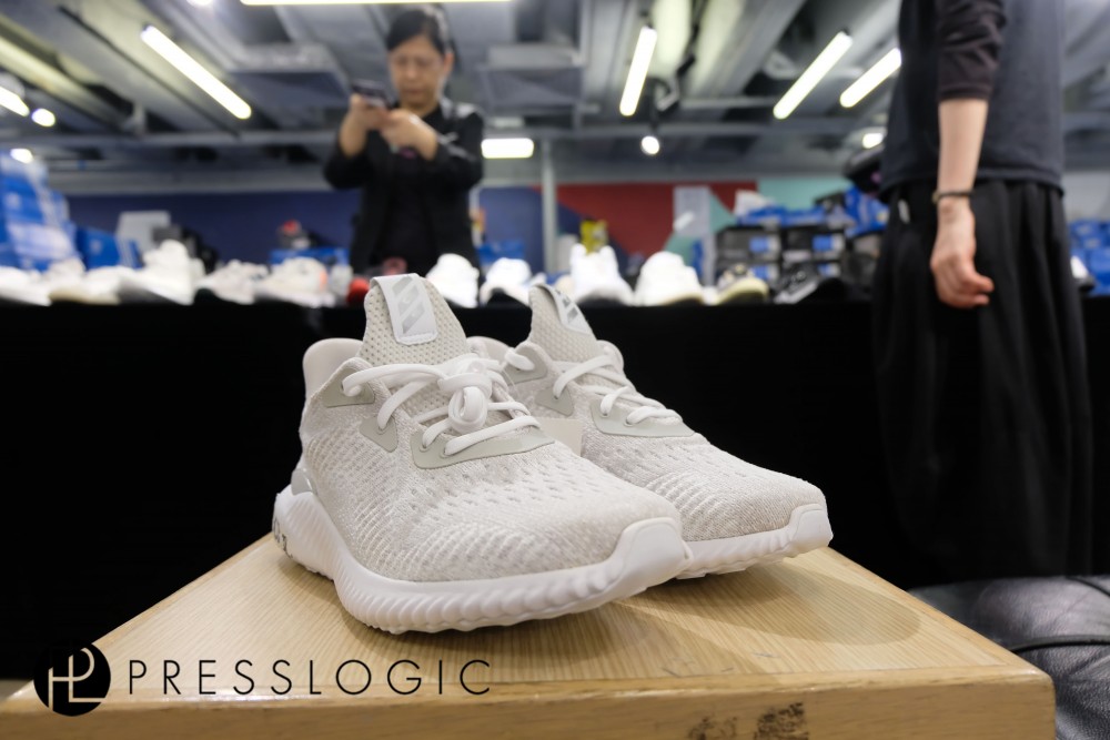 Adidas 開倉
