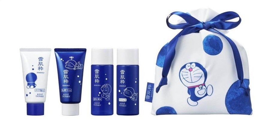 旅行set，入面有齊細size嘅4款產品，有埋印有多啦A夢嘅束口袋添！
