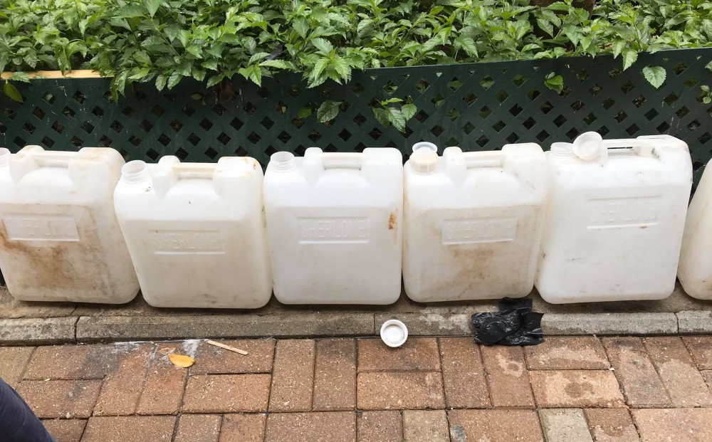 將軍澳良心藥房漂白水自由訂價!