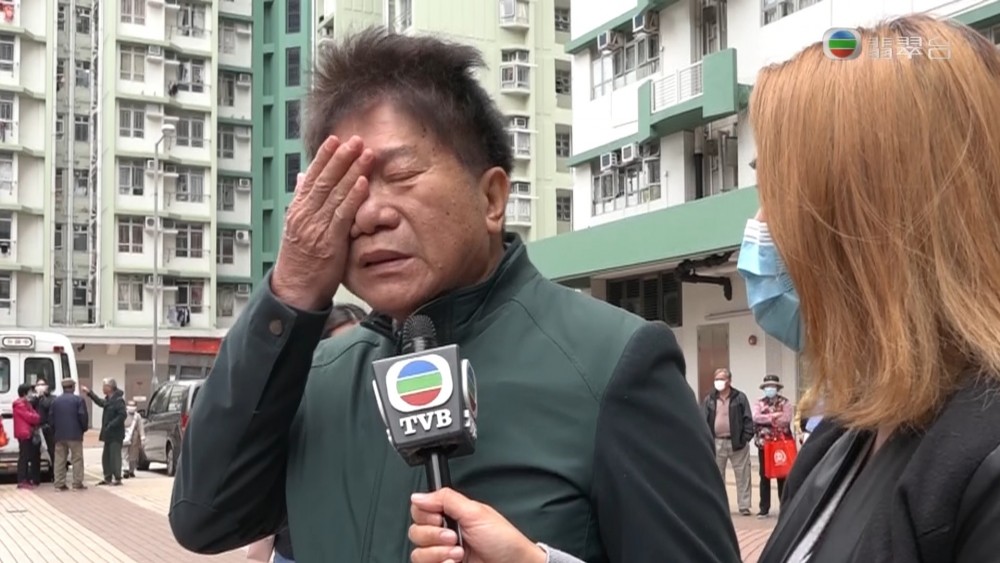 梨木樹伯伯排唔到口罩忍唔住喊