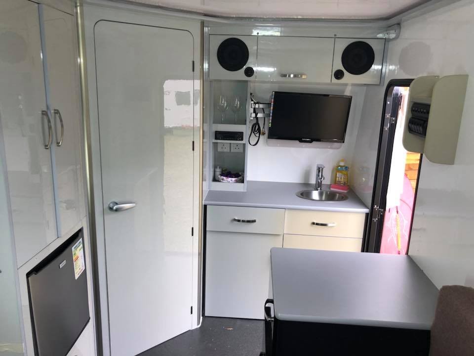 貝澳 露營車