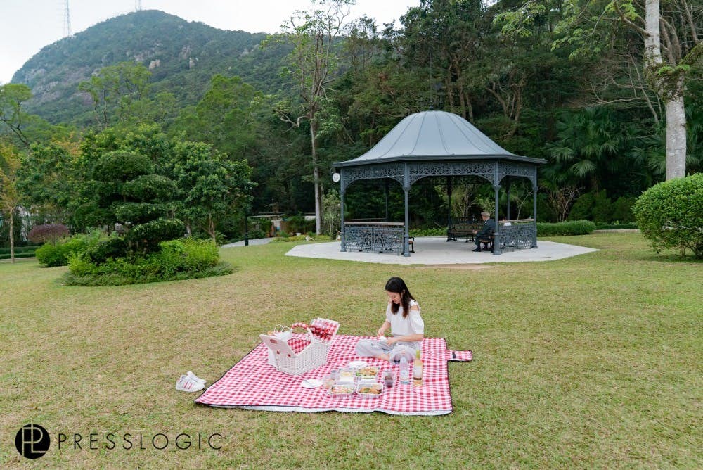 公園是可以讓狗隻進入,不妨帶同狗狗一齊野餐!