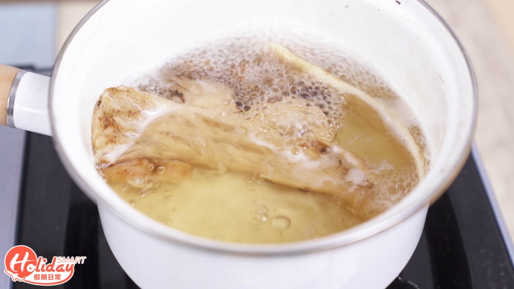 crop2.00_00_25_33.Still005