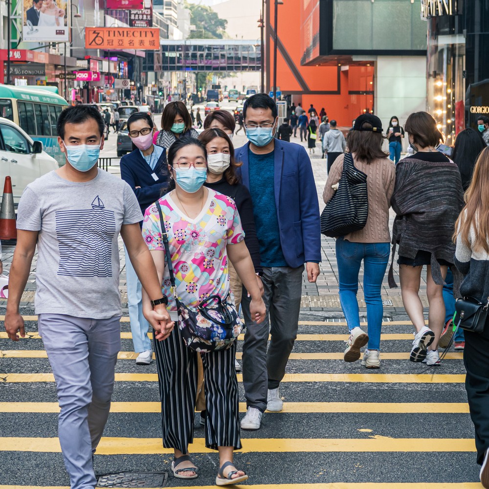 袁教授估計目前僅0.1%人對新型冠狀病毒免疫，佢預計每年會增加5%，直到7成人有抗體，病例數目會減到好少。