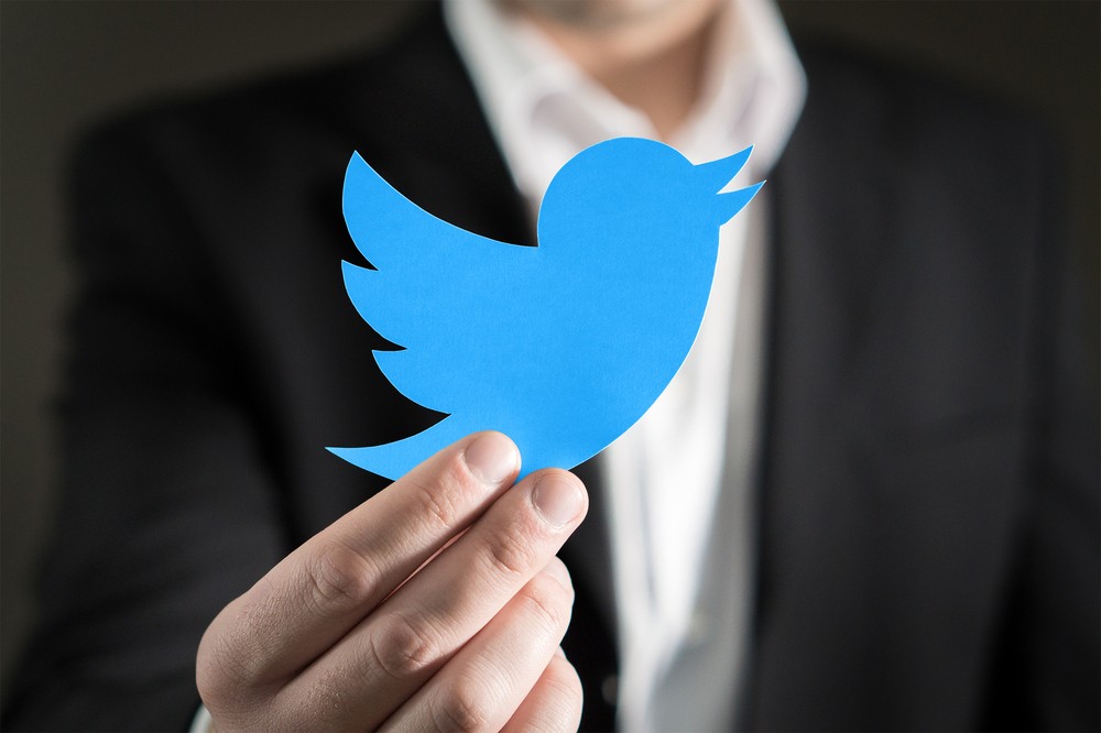 社交平台Twitter喺美國嘅總公司就強烈建議全球逾5,000名員工留喺家中工作