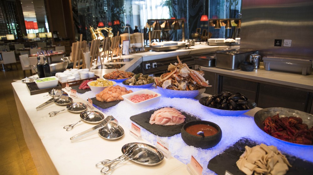 新鮮海鮮及刺身 (晚餐時段)