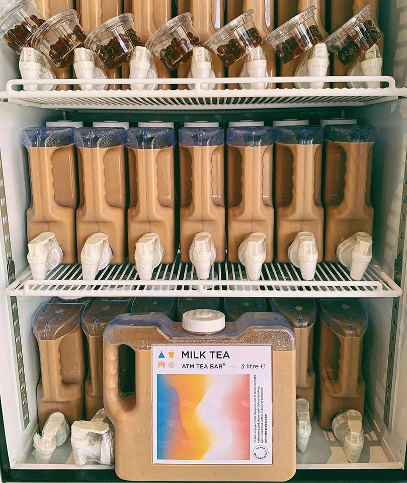 泰國奶茶店「ATM Tea Bar」眼見近嚟因疫情唔出門,於是就推出外賣直送「珍珠奶茶機」。