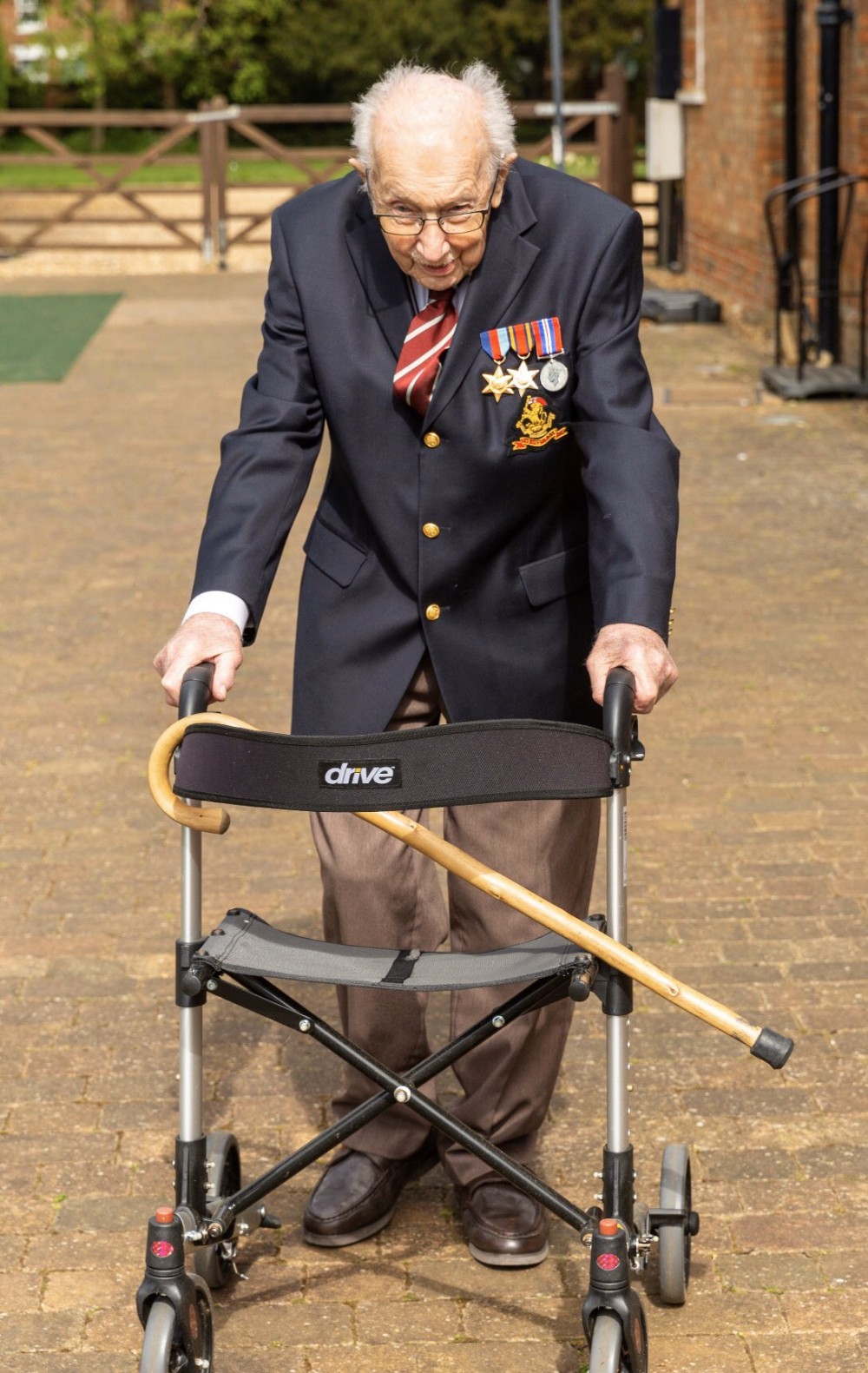 Twitter@Captain Tom Moore
