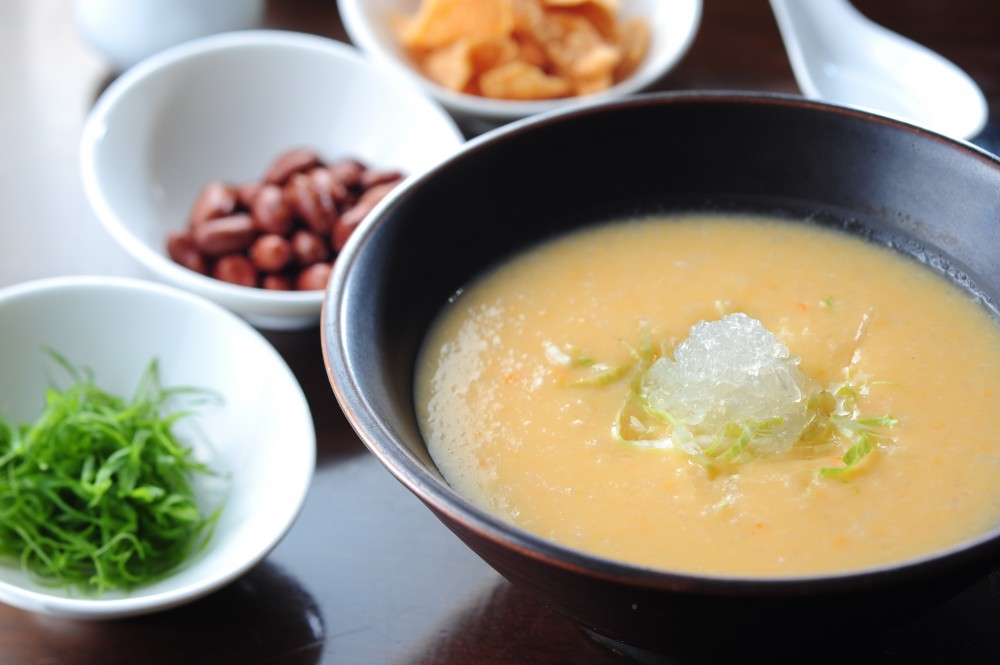 「燕窩‧鮑魚‧龍蝦盛宴」自助晚餐