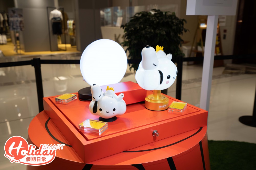 Snoopy 可愛燈飾。