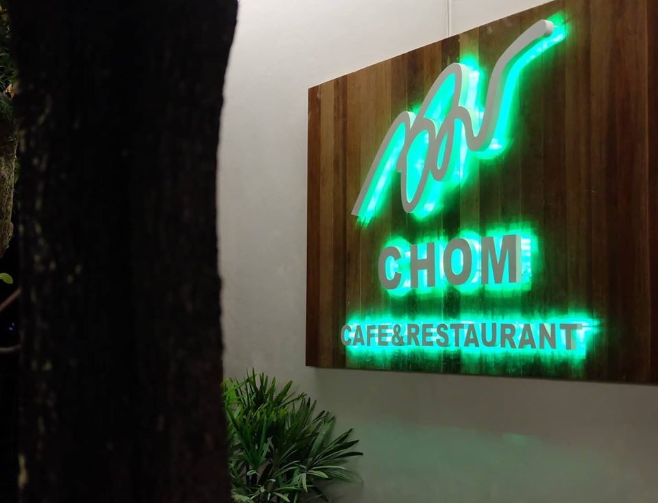 Chom Cafe and Restaurant