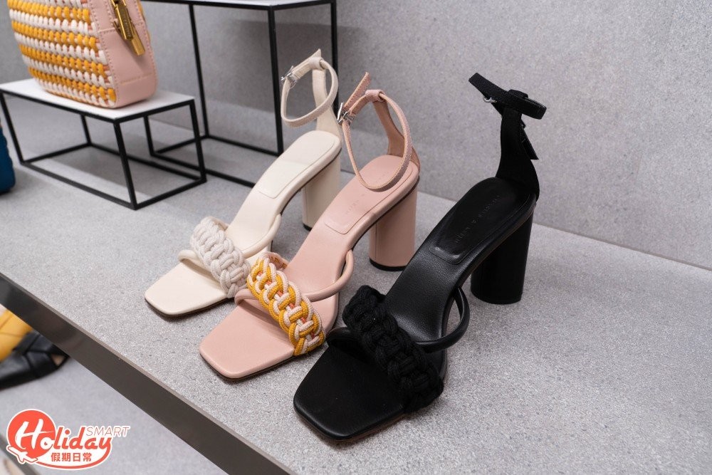 Charles &Keith 春夏大減價,全場半價起~