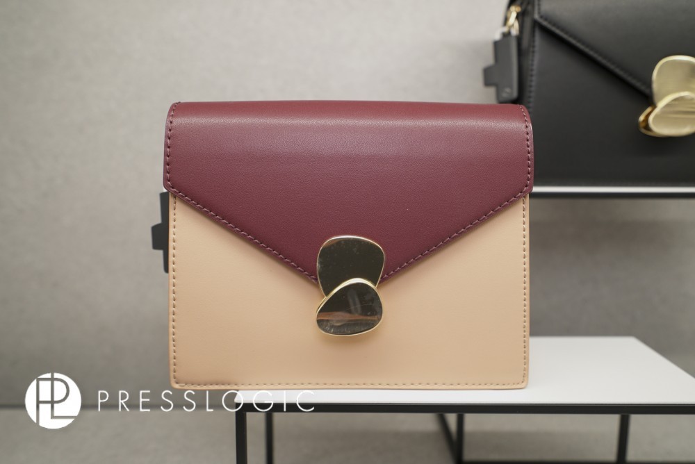 Charles &Keith 春夏大減價,全場半價起~