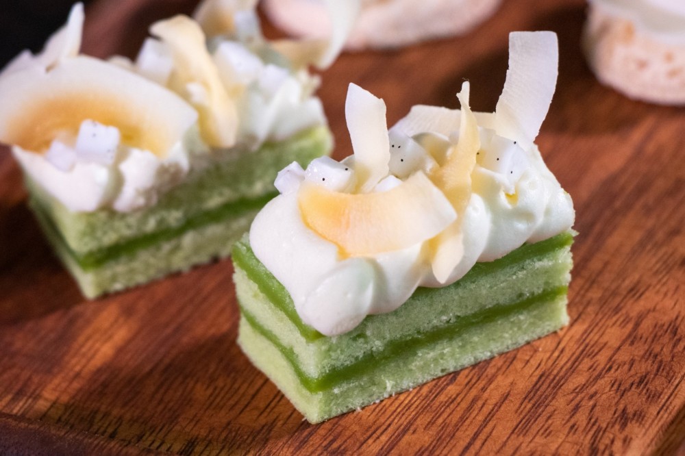 椰子班蘭忌廉蛋糕