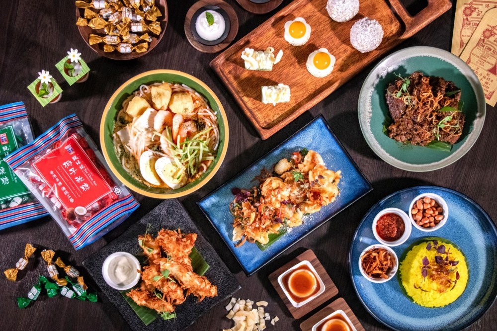 Hotel ICON聯乘甄沾記推椰子自助餐