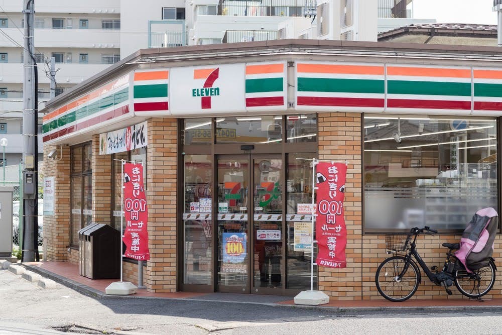 7-11一般膠袋收取3円,特大膠袋將收取5円