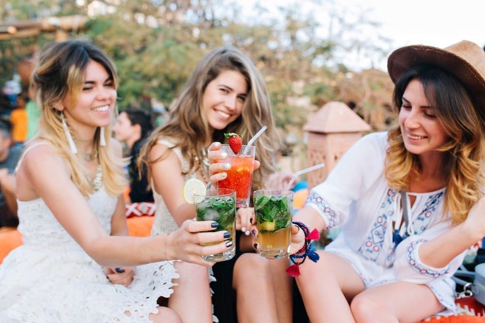 天文台預料本週中後期廣東沿岸天氣炎熱，天色大致晴朗