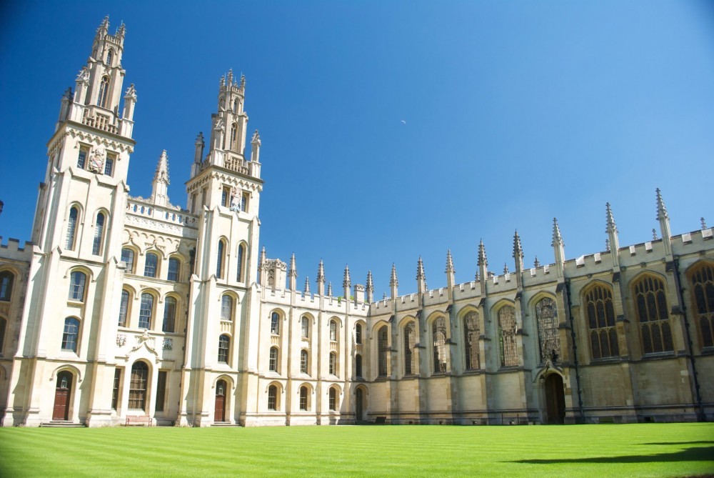 英國牛津大學自1月開始已著手研究新冠肺炎疫苗