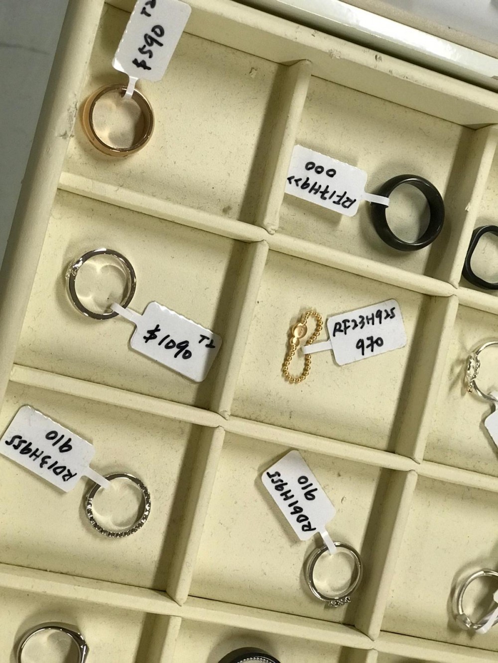 【銅鑼灣好去處】Agnes b 開倉大減價!