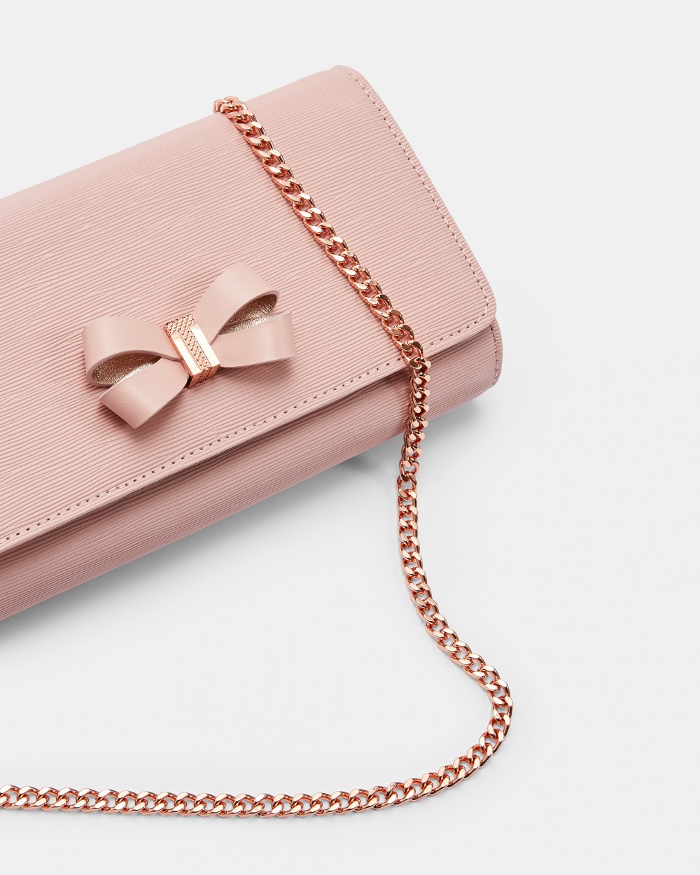 Ted Baker 於中環舉行一連5日開倉優惠