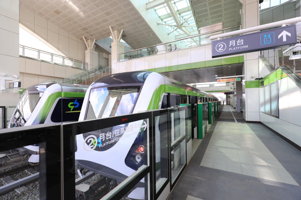 而列車營運時間為早上6時至晚上12時