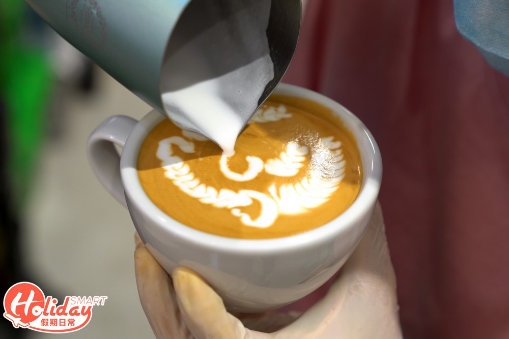 Latte拉花細緻,咖啡甘香不過澀,喝後帶有餘香。