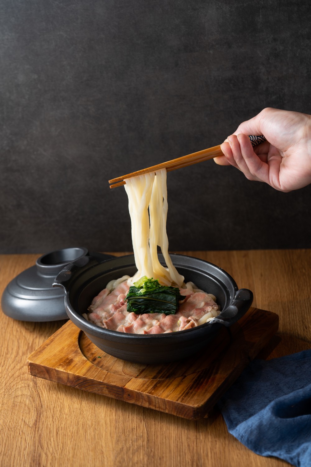 以刺身和壽司聞名的前東京築地市場人氣壽司店うまい鮨勘，在日本已有逾30間分店。