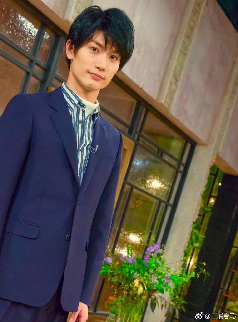 三浦春馬朋友卻爆料佢於4年前開始酗酒,或與其母親有關