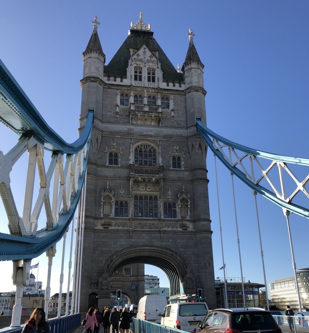 咁至於1997年7月1日或之後出世，又已過18歲嘅人點？