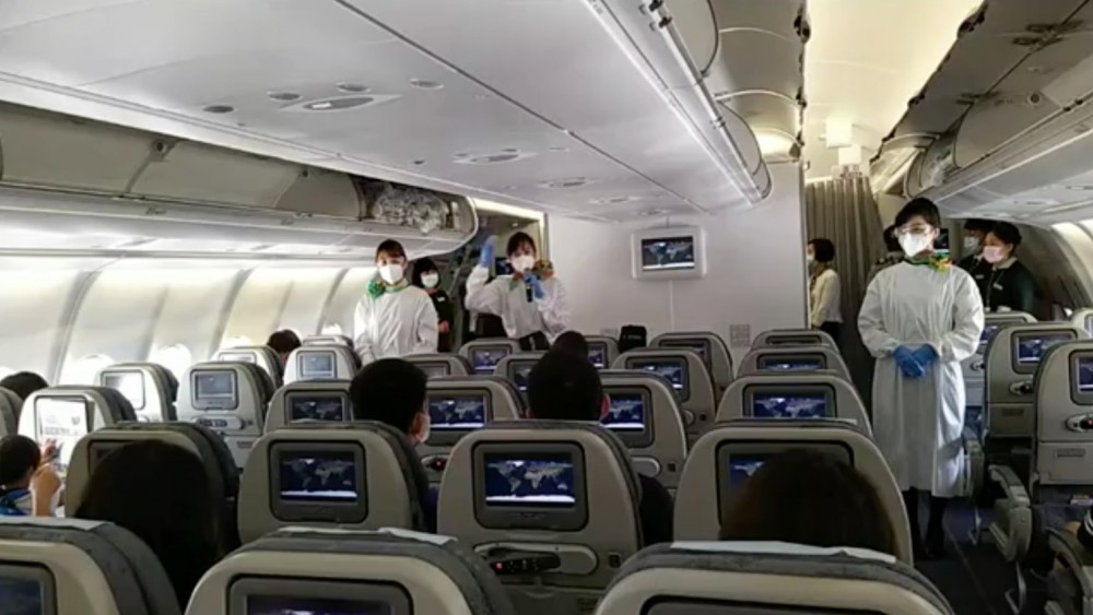 台北桃園機場「搭飛機環島遊」計劃會飛離台灣領空,所以遊客落機後可以買埋免稅品