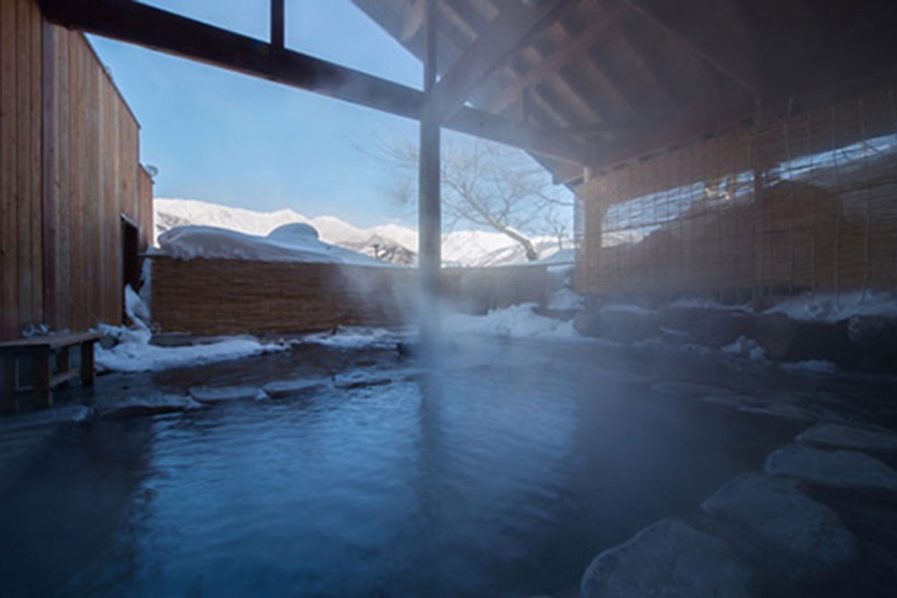 LAND STATION HAKUBA