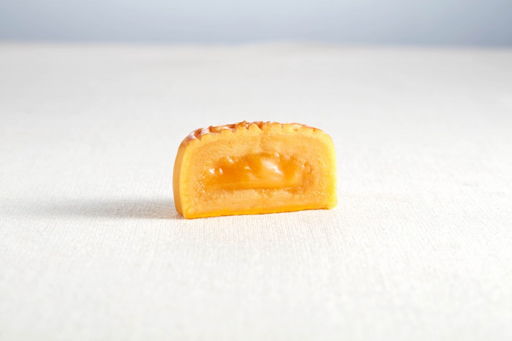 流心奶黃手工月餅(橫_切面)