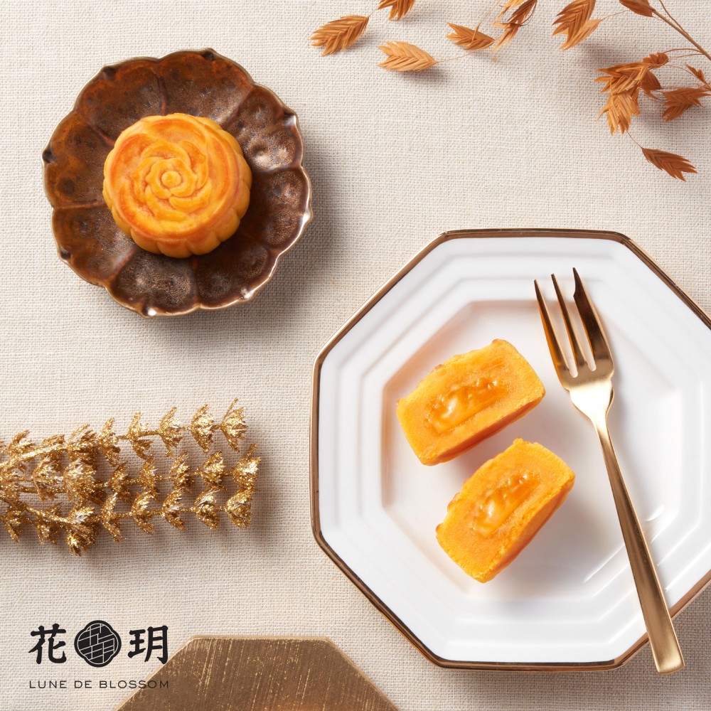 流心奶黃手工月餅 With Logo (2)