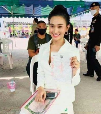 泰版何超蓮