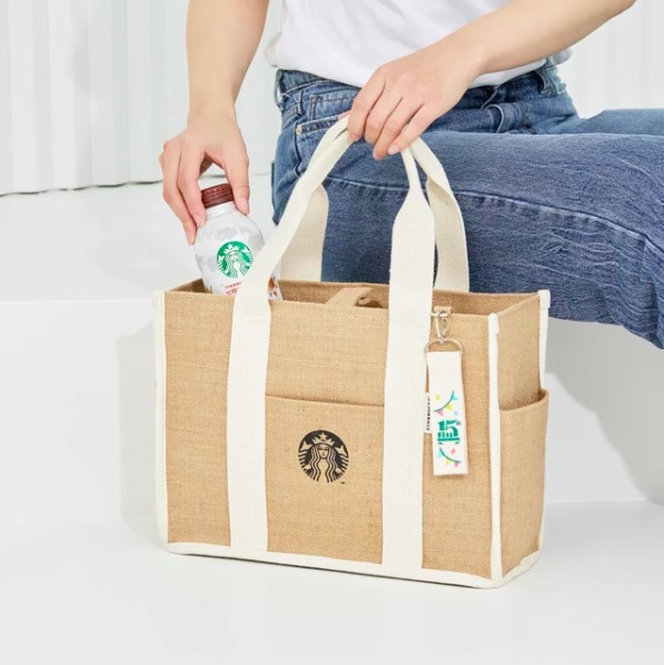 「Cool Tote Bag」以麻布為材料,夏天拎出街就最適合不過!