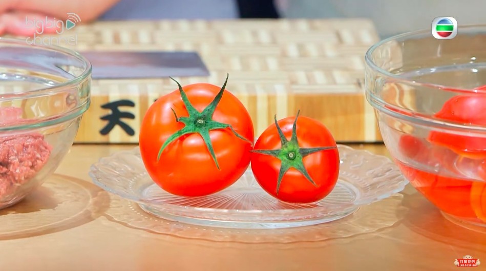 江美儀提到要用兩種唔同嘅蕃茄一齊煮。