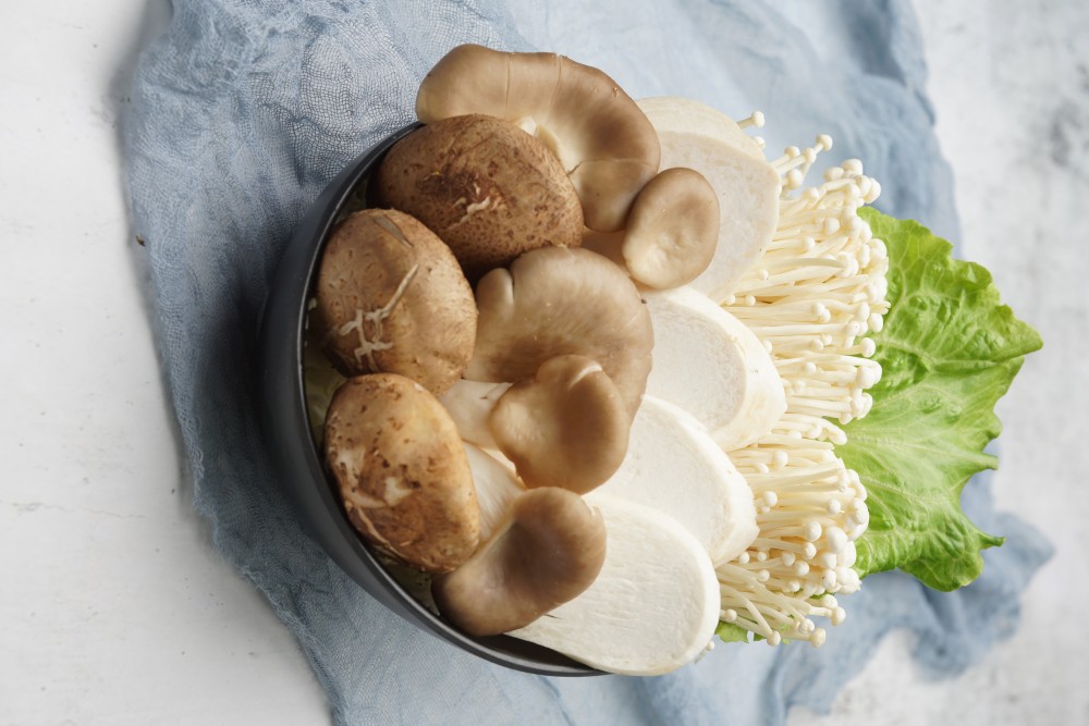 旺角雞煲店推堂食外賣所有雞煲半價優惠!